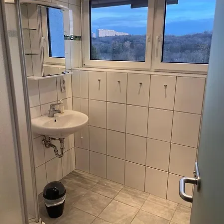 Lichtdurchflutetes Penthouse Mit Sued- & Westbalkon In Stuttgart-degerloch Appartamento Stoccarda